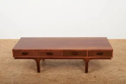 Best Pamono Model 513 Lowboard or Coffee Table in Rosewood-Veneered Molded Plywood with Drawers and Exposed Back by Gianfranco Frattini for Bernini, Italy, 1957