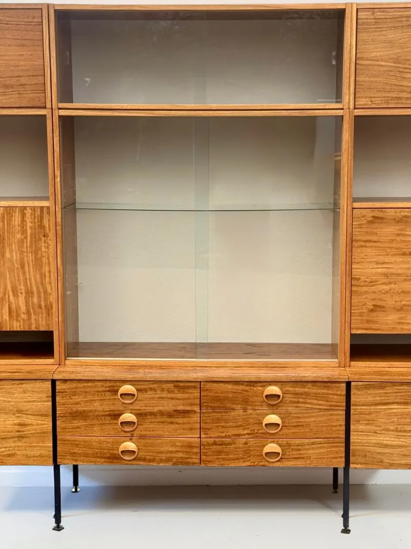 Outlet Pamono Model 430 Modular Wall System with Bar, Secretary and Display Cabinet in Walnut by Joachim Nebelung for Hellerau, 1973