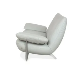 Pamono Model 1900 2-Seater Sofa in Leather from Rolf Benz> Couches & Sofas
