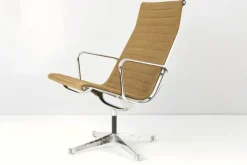 Pamono Model 682 Swivel Armchair by Charles & Ray Eames for Herman Miller, 1958> Office Chairs