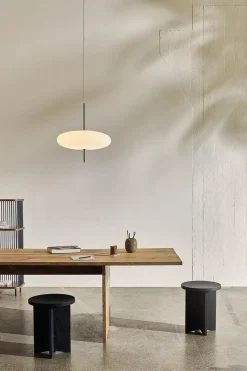Pamono Model 2065 Table Lamp with Black White Diffuser, Black Hardware & Black Cable by Gino Sarfatti><noscript><img width=