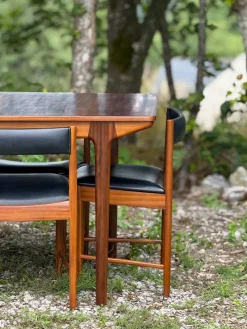 Pamono Model T3 Extendable Dining Table in Walnut by Tom Robertson for McIntosh, 1970s> Dining Tables & Sets