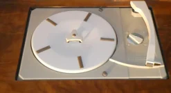 Best Pamono Model WR 718 Turntable Radio in Wood and Bakelite from Watt Radio, Italy, 1960s