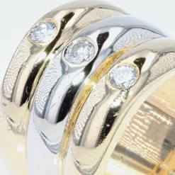 Pamono Modern 3 Diamond & 18 Karat Yellow and White Gold Bangle Ring><noscript><img width=
