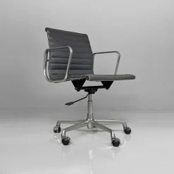 New Pamono Modern Italian Leather Office Chairs by Charles and Ray Eames for ICF, 1970s, Set of 2