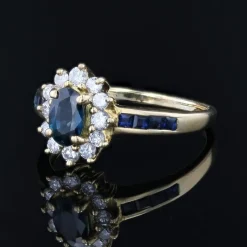 New Pamono Modern Sapphire and Diamonds Ring in 18 Karat Yellow Gold