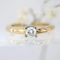 Online Pamono Modern Second-Hand Diamond 18 Karat Yellow Gold Solitaire Ring