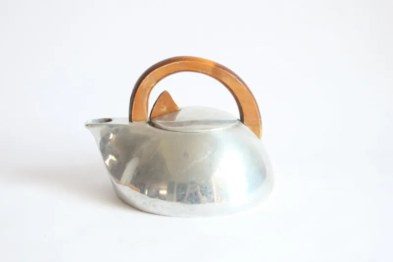 New Pamono Modern Streamline K3 Kettle by Jean Picquot for Burrage and Boyd Ltd, 1940s