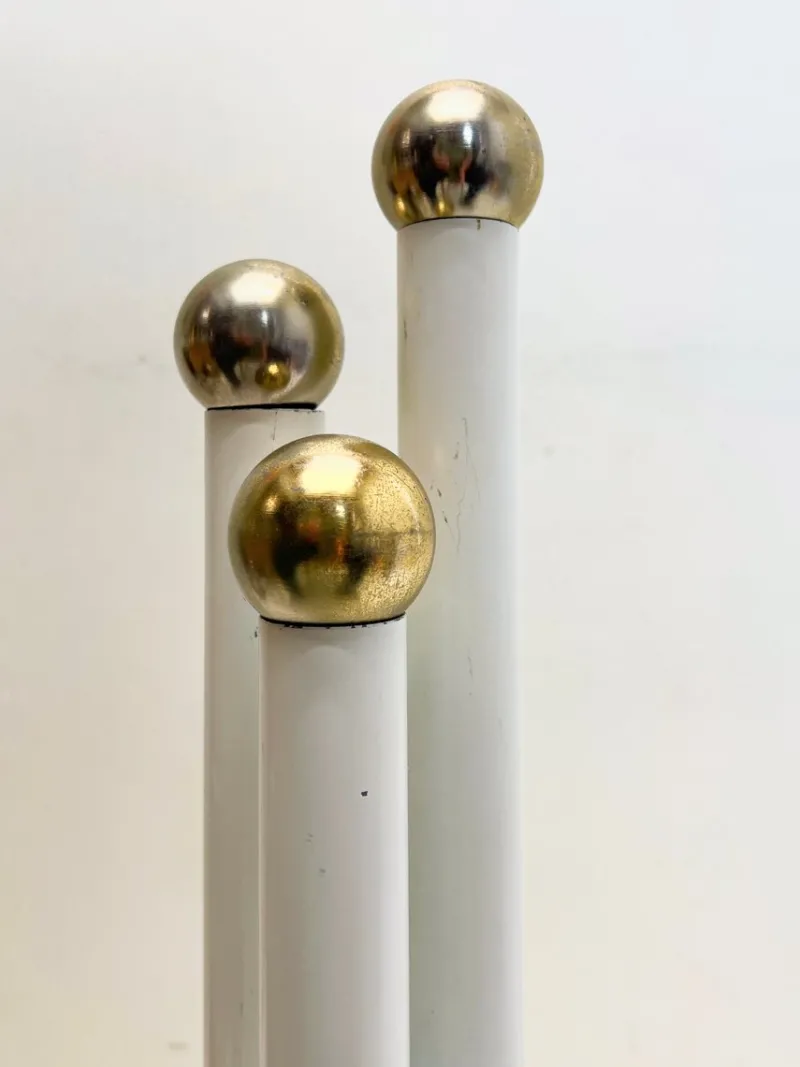 Pamono Modern Style White Steel and Gold Fireplace Tools in Holder, 1970s, Set of 4> Fireplaces And Mantels