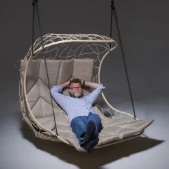Hot Pamono Modern Wave Hanging Chair from Studio Stirling