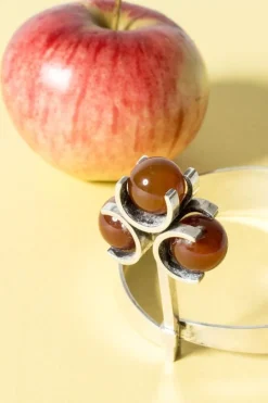 Pamono Modernist Silver and Carnelian Bracelet by Elis Kauppi, 1960s><noscript><img width=