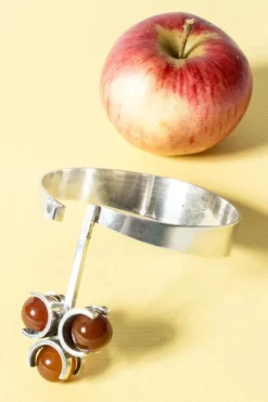 Pamono Modernist Silver and Carnelian Bracelet by Elis Kauppi, 1960s><noscript><img width=