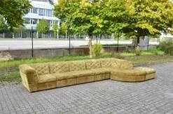 Pamono Modular Sofa in Olive Green Velvet by Laauser, 1970s, Set of 7><noscript><img width=