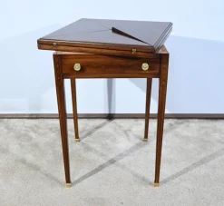 Pamono Molden Mahogany Handkerchief Table, 1920s><noscript><img width=