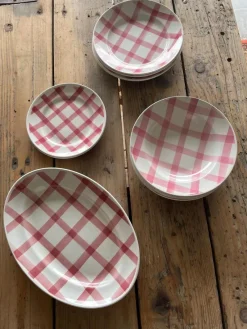 Pamono Moulin Des Loups Pink Tablecloth Dinnerware Set, 1950s, Set of 13