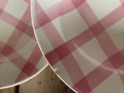 Pamono Moulin Des Loups Pink Tablecloth Dinnerware Set, 1950s, Set of 13