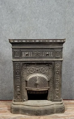 Pamono Napoleon III Cast Iron Fireplace Mantel, 1880