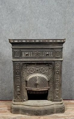 Pamono Napoleon III Cast Iron Fireplace Mantel or Front, 1880s><noscript><img width=