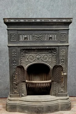 Pamono Napoleon III Cast Iron Fireplace Mantel or Front, 1880s><noscript><img width=