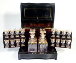 Pamono Napoleon III Liquor Cellar in Baccarat Glass, Set of 20> Bottles, Carafes & Jugs