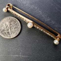 Best Pamono Natural White Pearl and Diamond 18k Yellow Gold Bar Brooch, 1890s