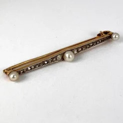 Best Pamono Natural White Pearl and Diamond 18k Yellow Gold Bar Brooch, 1890s
