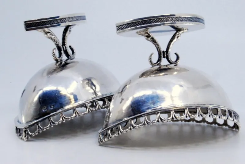 Outlet Pamono Nave-Shaped Silver Salt and Pepper Shakers with Scalloped Rims, Set of 2