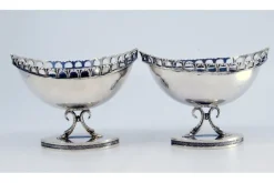 Outlet Pamono Nave-Shaped Silver Salt and Pepper Shakers with Scalloped Rims, Set of 2