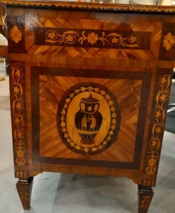 Hot Pamono Neoclassical Chest of Drawers with Inlay