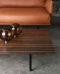 Sale Pamono New York Two-Seater Sofa in Metal and Leather Upholstery by Quinti Sedute