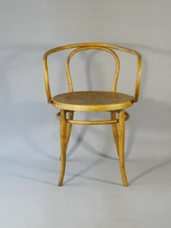 Pamono No. 209 B9 Armchair with Star-Shaped Seat from Thonet, 1905><noscript><img width=