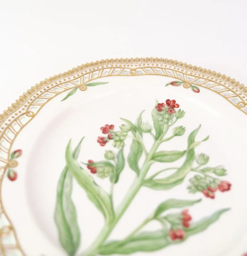 Sale Pamono No. 20/3554 Flora Danica Lunch Plate by Royal Copenhagen, 1960s