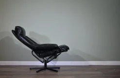 Pamono Norwegian Leather Swivel Chair from Skoghaug, 1960s><noscript><img width=