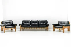 Pamono Oak and Leather Africa Armchairs and Sofa by Esko Pajamies for Asko Oy, 1970s, Set of 3> Living Room Sets