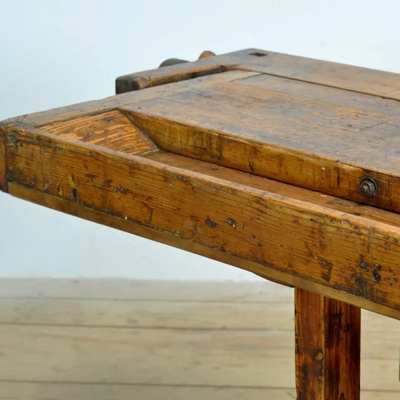 Pamono Oak and Pine Carpenter's Workbench, 1900s> Worktables & Workbenches