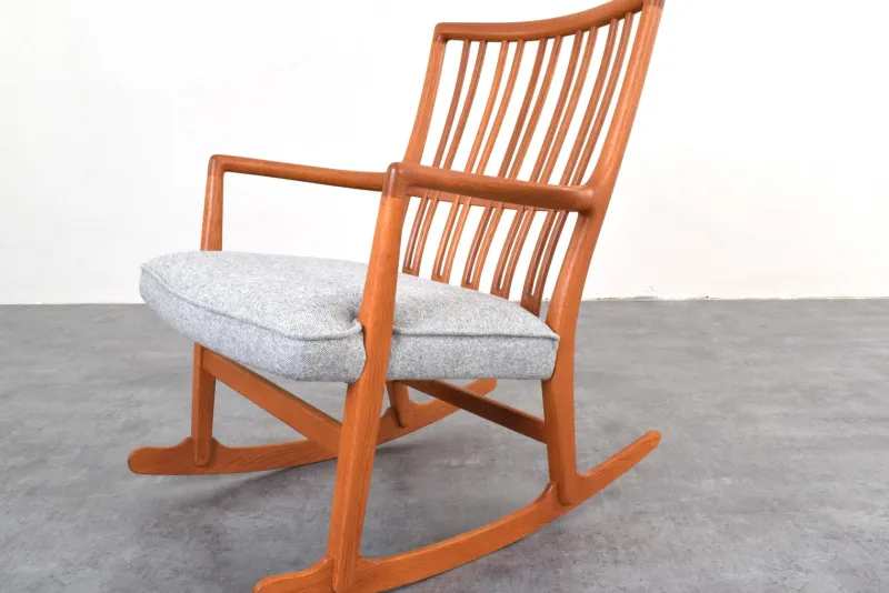 Online Pamono Oak Ml33 Rocking Chair by Hans J. Wegner for A/S Mikael Laursen, 1950s