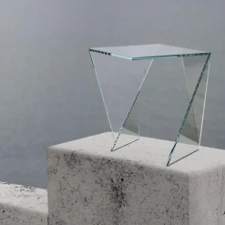 Pamono Origami Calcio Side Table in Crystal Glass by Barberini & Gunnell><noscript><img width=