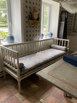Pamono Original Swedish Bench with New Cover, 1880s><noscript><img width=