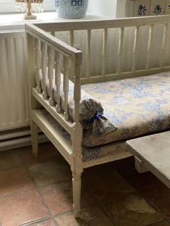 Pamono Original Swedish Bench with New Cover, 1880s><noscript><img width=