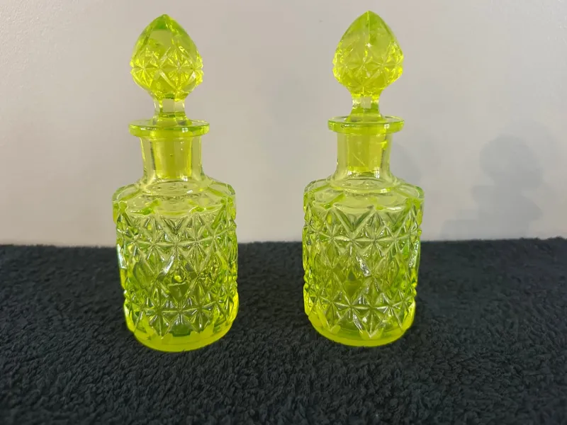 Outlet Pamono Ouraline Perfume Bottles from Baccarat, 19th Century, Set of 2