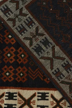 Pamono Oushak Style Rug with Geometric Patterns from R&K Principal Jahanshah Nazmiyal><noscript><img width=