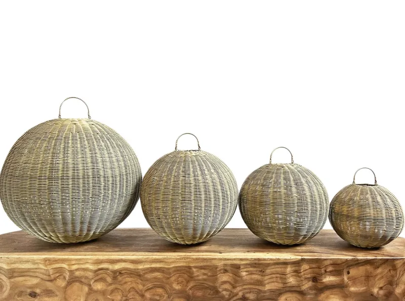 Pamono Outdoor Faux Rattan Globe Lantern, 2010s> Garden Lighting