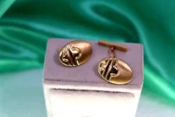 Pamono Oval Gold Cufflinks with Reliefs and Bands on the Crossbars, Set of 2><noscript><img width=