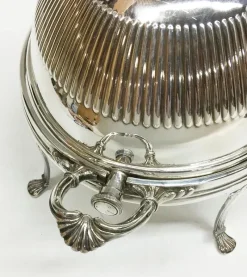 Pamono Oval Silver Plated Oyster Dish With Tilting Lid from Cooper Brothers Sheffield><noscript><img width=