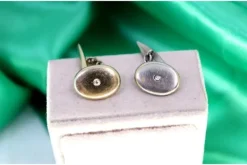 Pamono Oval-Shaped White Gold Cufflinks with Two Brilliant-Cut Diamonds, Set of 2> Cufflinks