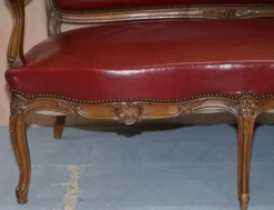 Pamono Oxblood Leather French Salon Armchairs & Sofa, Set of 3><noscript><img width=