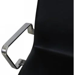Pamono Oxford Chair in Black Essential Leather by Arne Jacobsen, 2000s><noscript><img width=