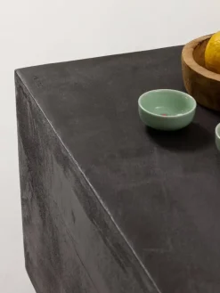 Pamono Pablō Table from PLATŌ