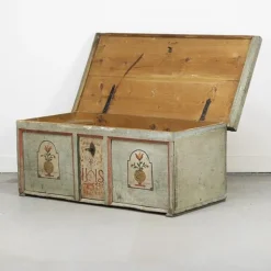 New Pamono Painted Folk Art Chest