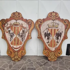 Pamono Painted Wooden Noble Shields, 1920s, Set of 2> Wall Decor